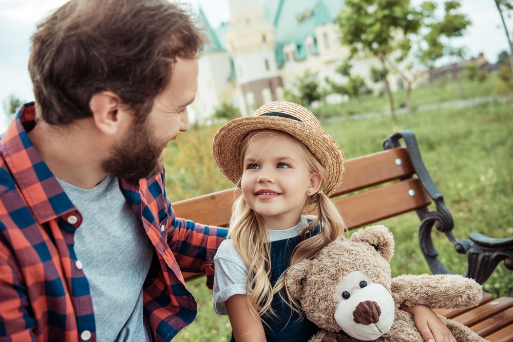 dad-with-preschool-daughter-quality-time