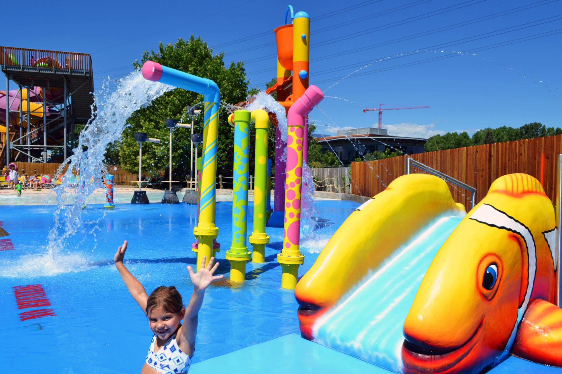 kids playing at Elitch Garden water park in Denver