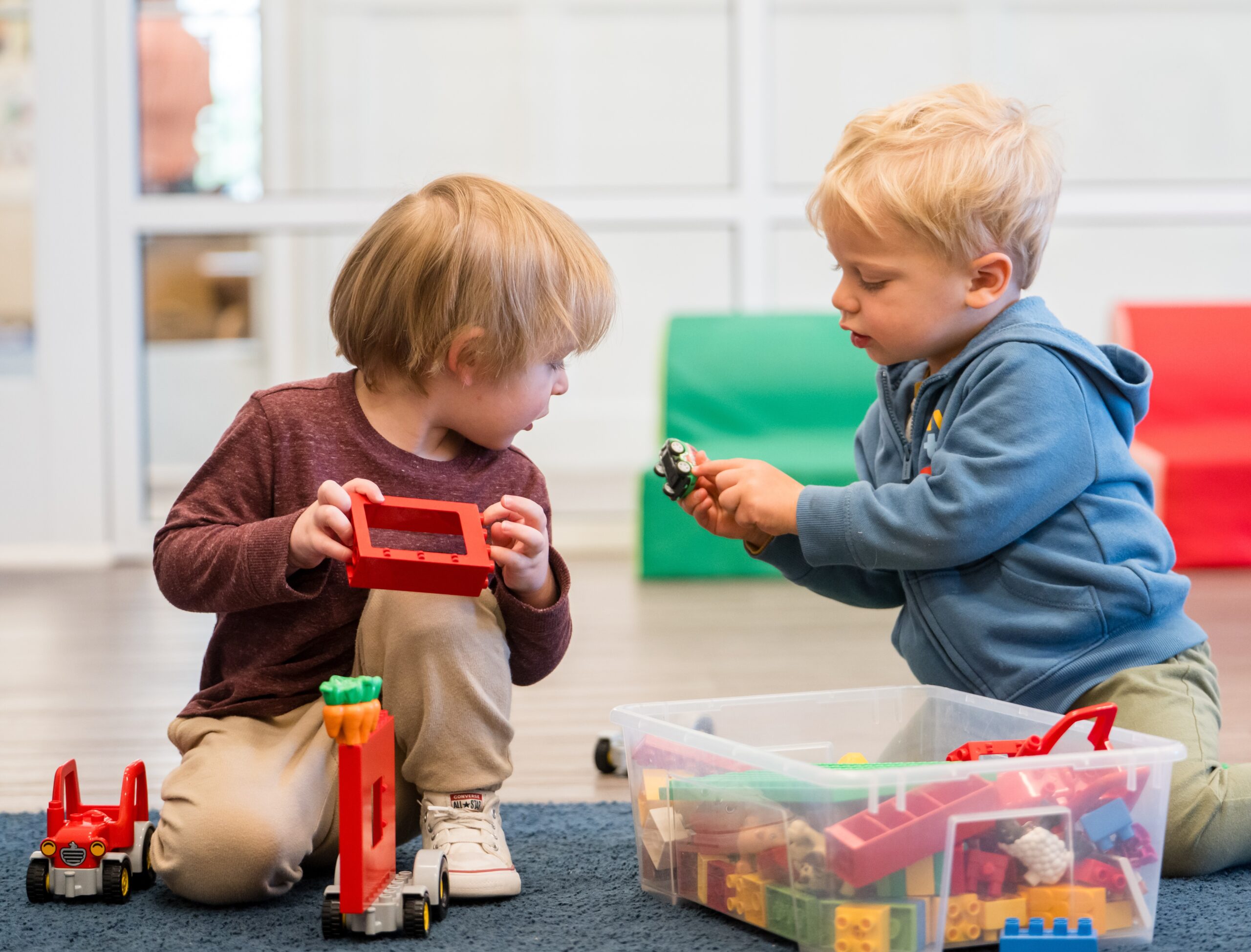young children playing with blocks